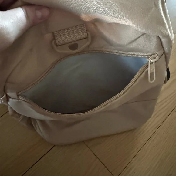 Adidas Defender 5 Small Duffel/Gym Bag - Picture 9 of 10